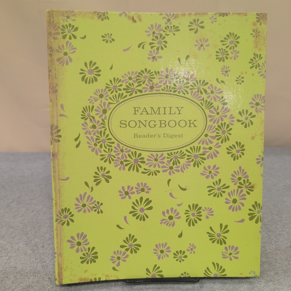 Vtg 1969 Readers Digest Family Songbook Spiral Bound Sheet Music‎ Piano Guitar